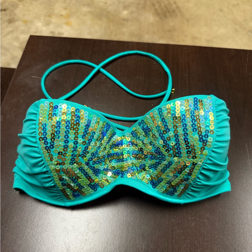 Victoria’s Secret bandeau bikini top
